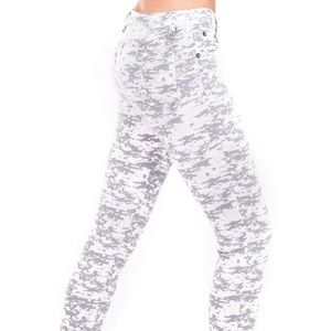 BRAND NEW w/ Tags Rag & Bone Skinny Jeans Size 26